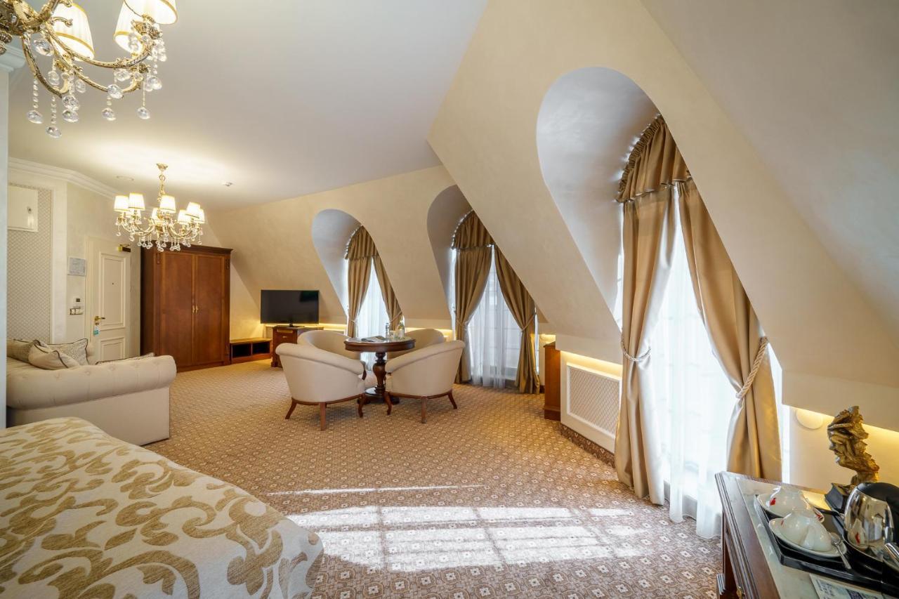 Residence City Garden - Certificate Of Excellence Top 10 Best Five-Stars City Hotels For 2024 Awarded By Htif Plovdiv Eksteriør bilde