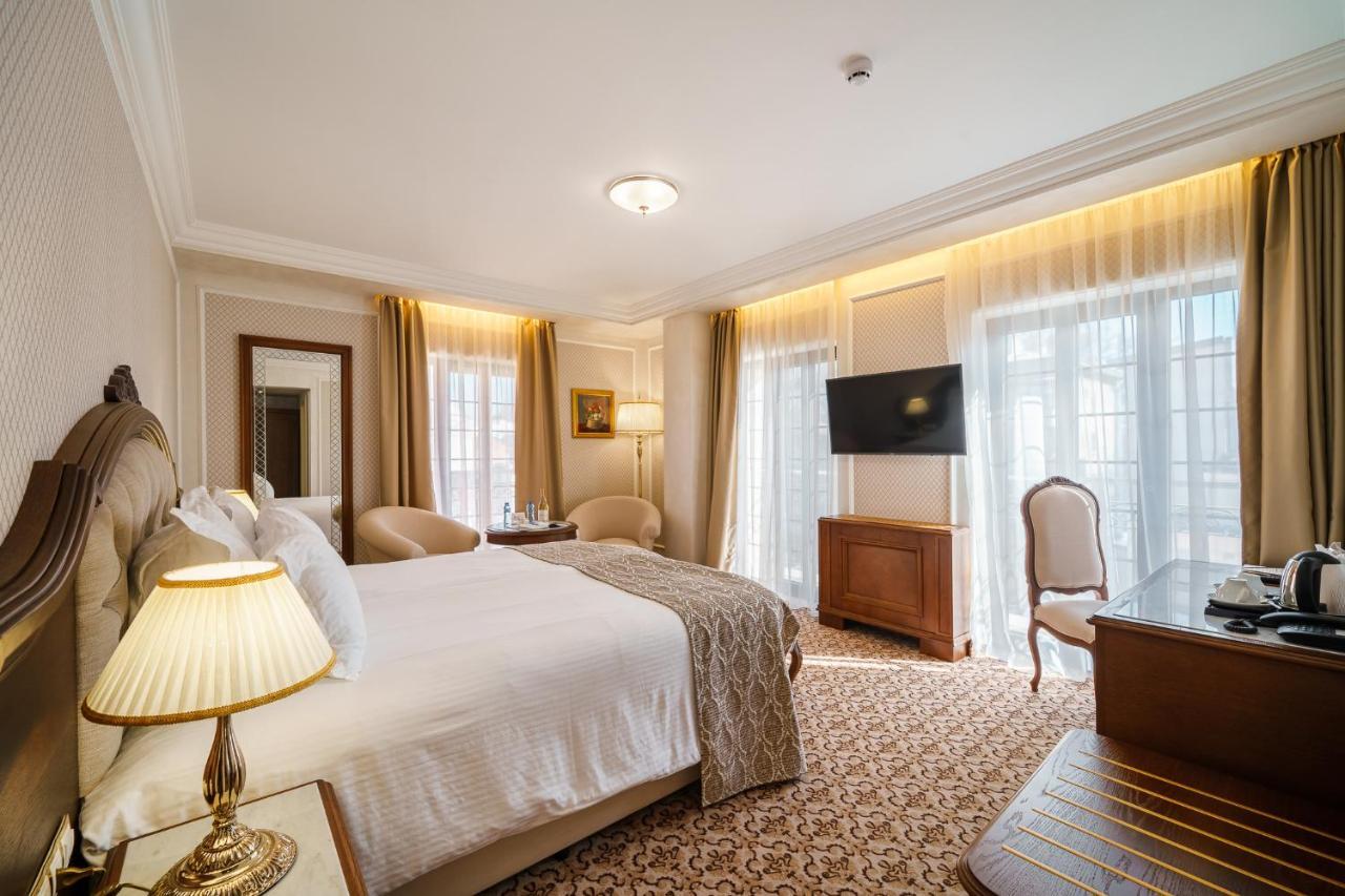 Residence City Garden - Certificate Of Excellence Top 10 Best Five-Stars City Hotels For 2024 Awarded By Htif Plovdiv Eksteriør bilde