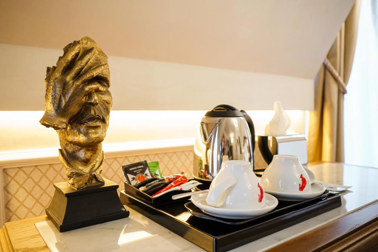 Residence City Garden - Certificate Of Excellence Top 10 Best Five-Stars City Hotels For 2024 Awarded By Htif Plovdiv Eksteriør bilde