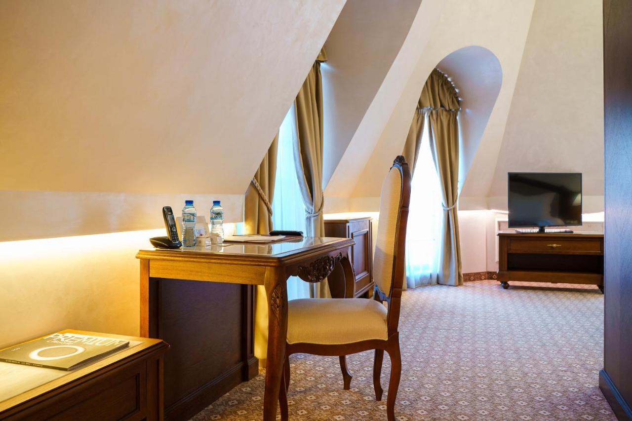 Residence City Garden - Certificate Of Excellence Top 10 Best Five-Stars City Hotels For 2024 Awarded By Htif Plovdiv Eksteriør bilde
