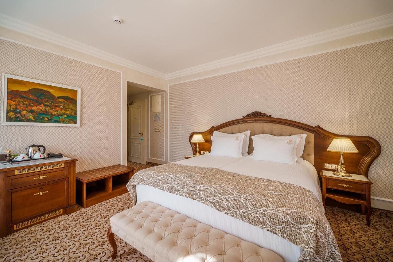Residence City Garden - Certificate Of Excellence Top 10 Best Five-Stars City Hotels For 2024 Awarded By Htif Plovdiv Eksteriør bilde