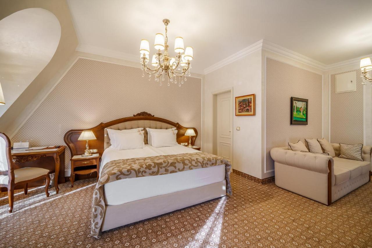 Residence City Garden - Certificate Of Excellence Top 10 Best Five-Stars City Hotels For 2024 Awarded By Htif Plovdiv Eksteriør bilde