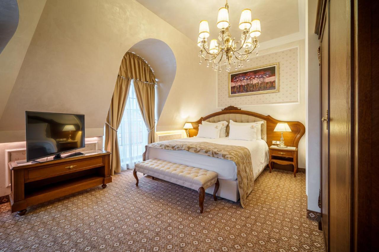 Residence City Garden - Certificate Of Excellence Top 10 Best Five-Stars City Hotels For 2024 Awarded By Htif Plovdiv Eksteriør bilde