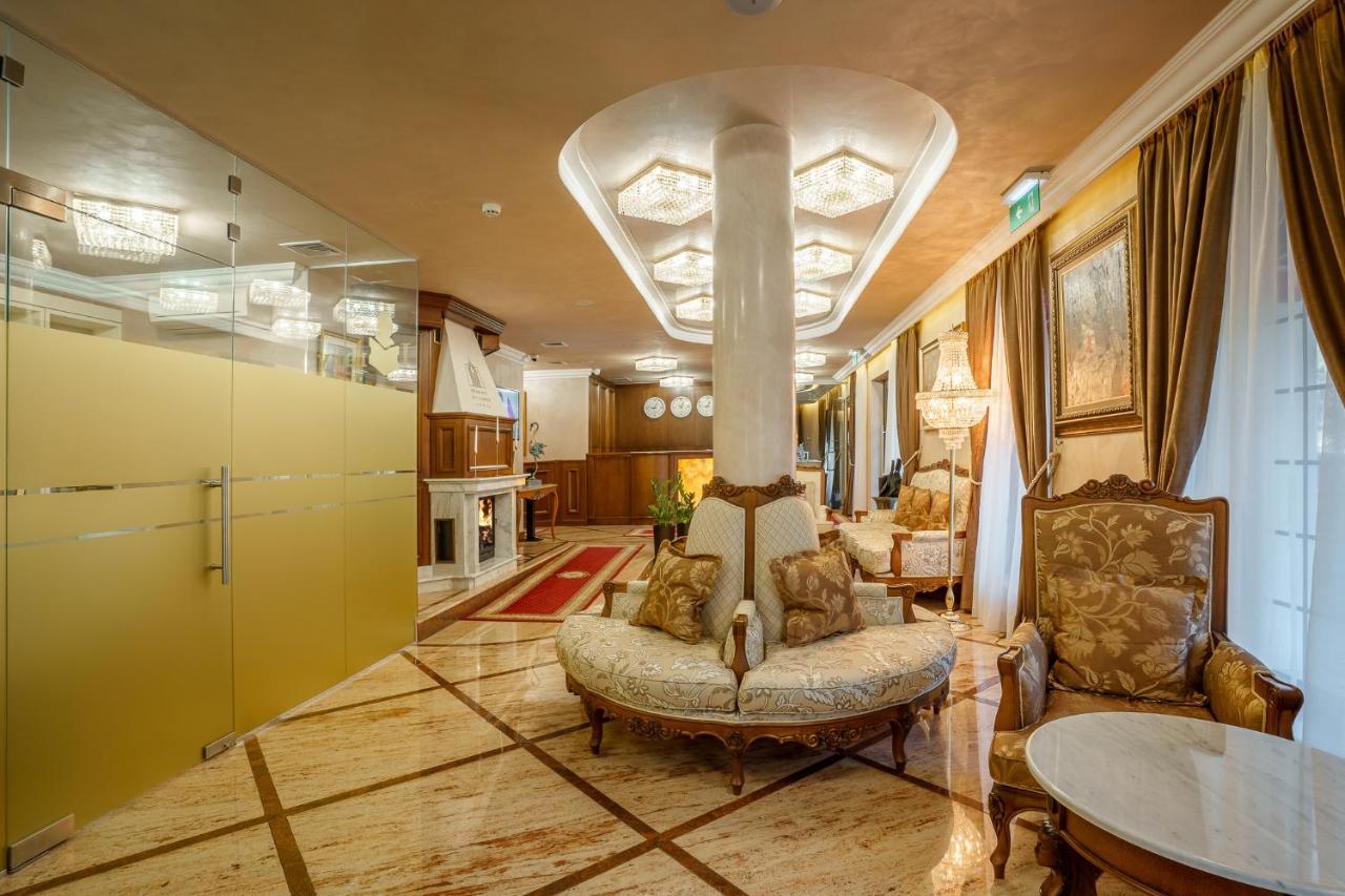 Residence City Garden - Certificate Of Excellence Top 10 Best Five-Stars City Hotels For 2024 Awarded By Htif Plovdiv Eksteriør bilde