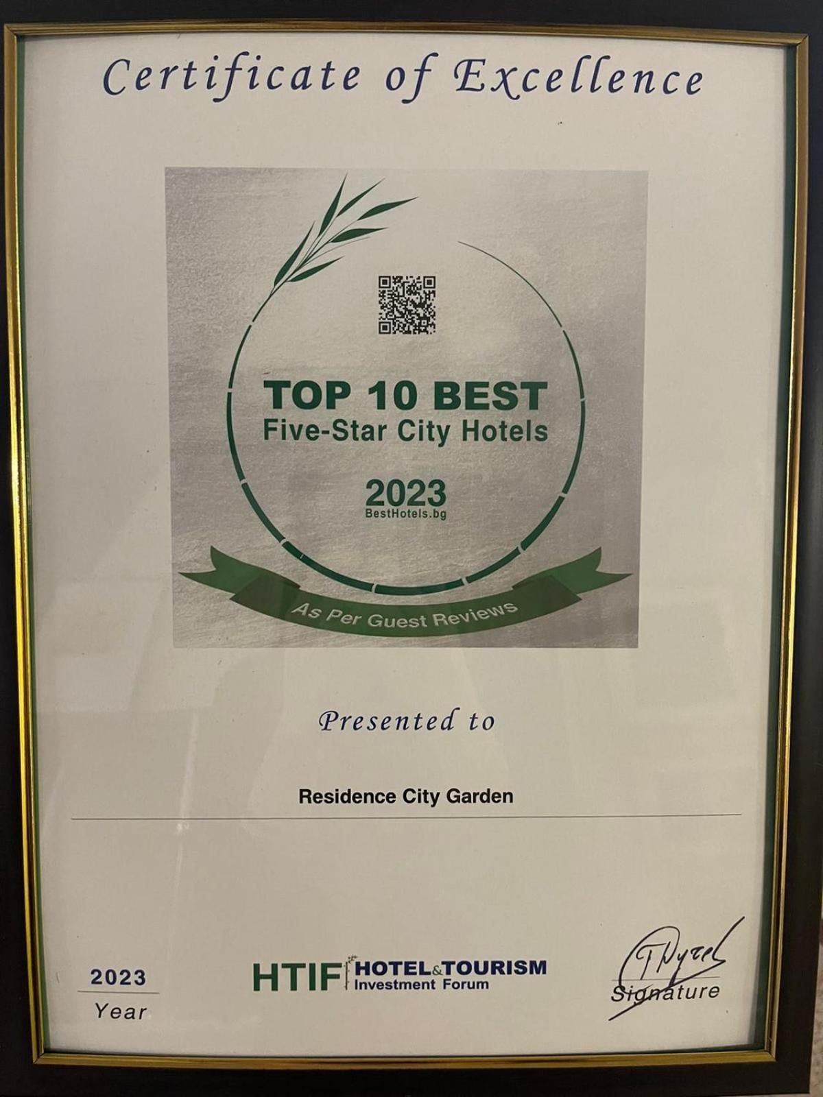 Residence City Garden - Certificate Of Excellence Top 10 Best Five-Stars City Hotels For 2024 Awarded By Htif Plovdiv Eksteriør bilde