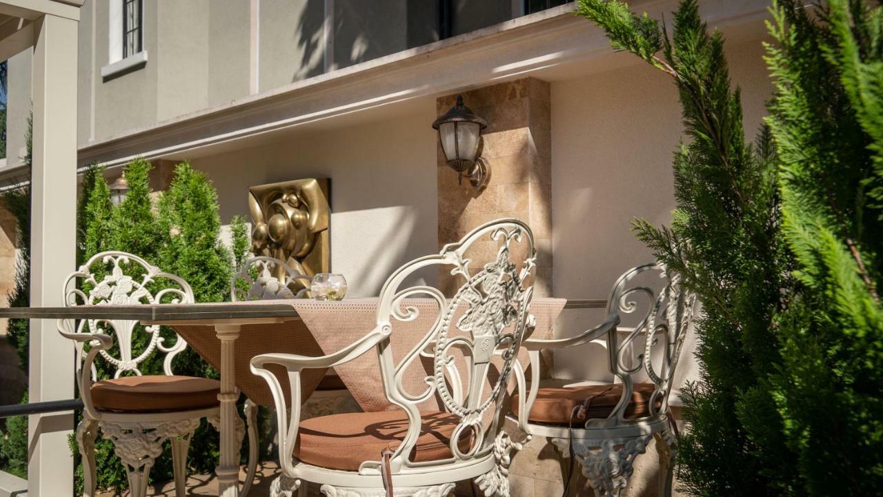Residence City Garden - Certificate Of Excellence Top 10 Best Five-Stars City Hotels For 2024 Awarded By Htif Plovdiv Eksteriør bilde